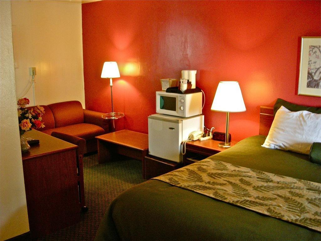 Travelodge By Wyndham The Dalles Exteriör bild